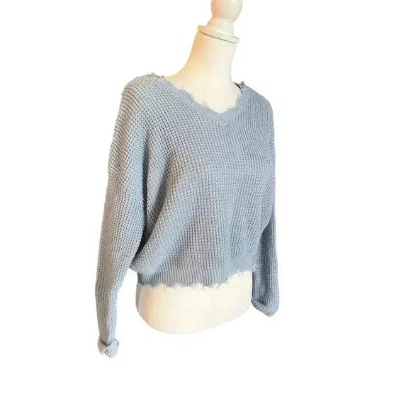 MOIN AND MADISON WOMENS CROP V NECK TATTERED EDGES SWEATER SIZE MEDIUM - Picture 2 of 9